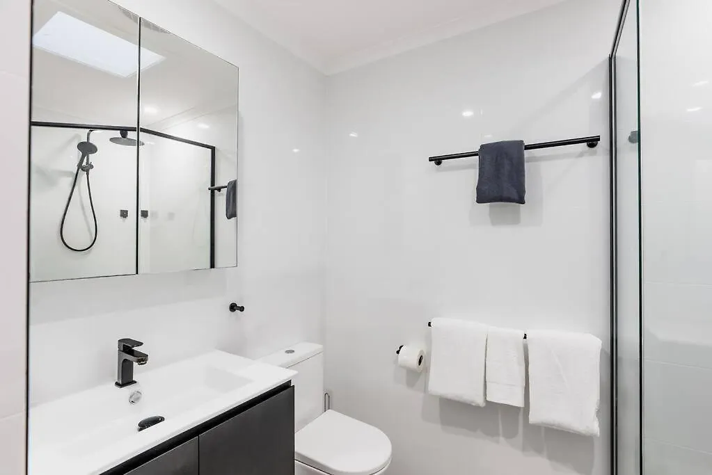 شقة Boutique Noosaville Townhouse, Walk Beach & River أستراليا